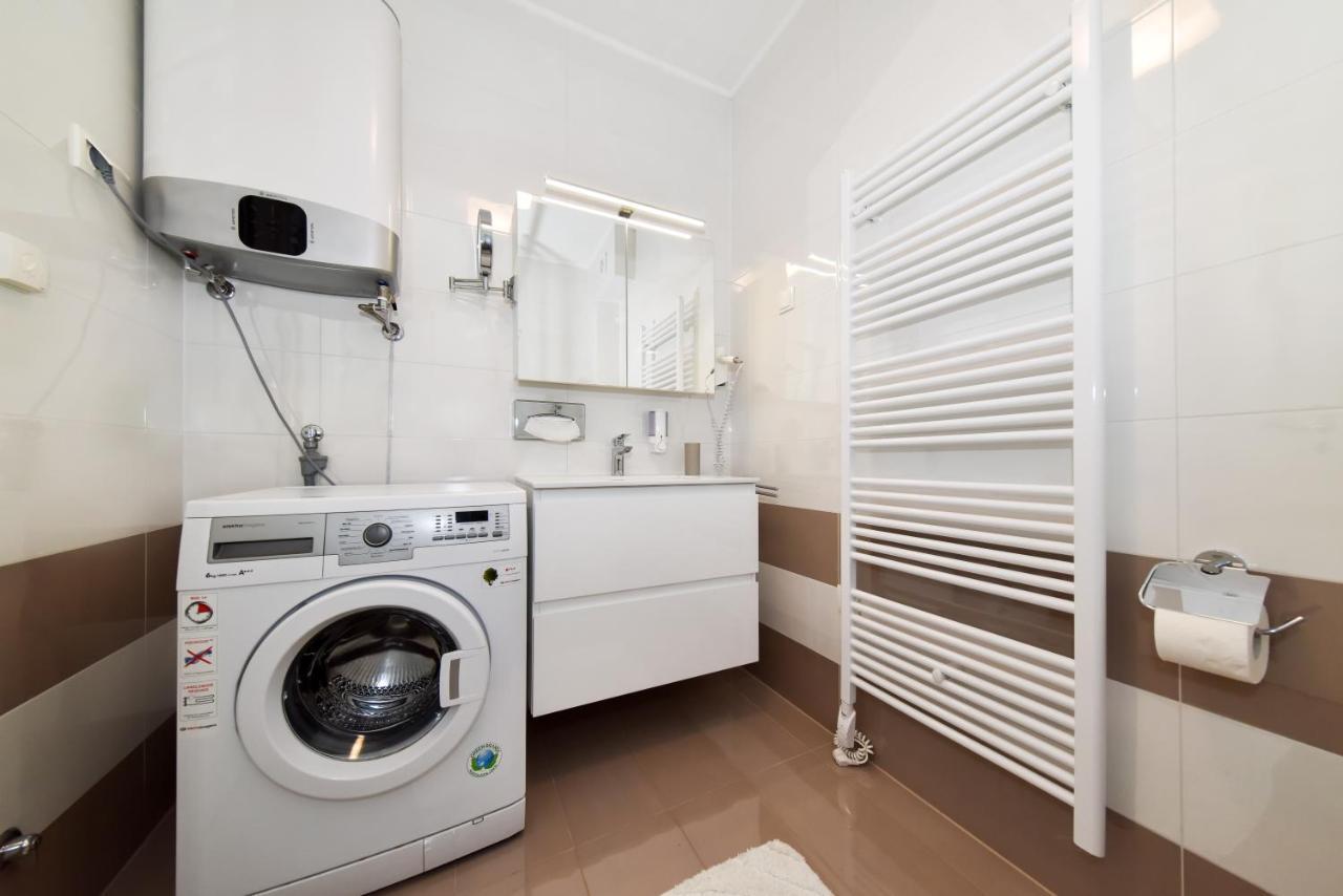 Apartment Mm Luxury Diamond & Silver *