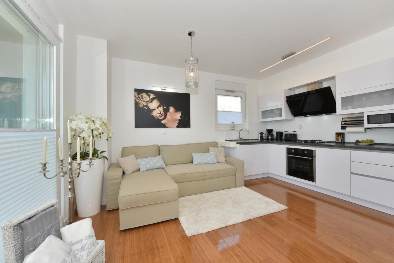 Apartment Mm Luxury Diamond & Silver Zadar