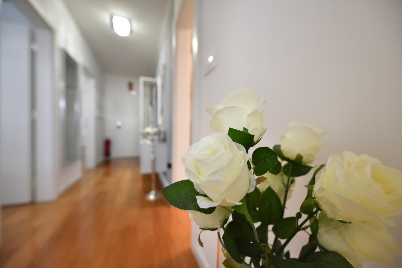 Mm Luxury Diamond & Silver Apartment